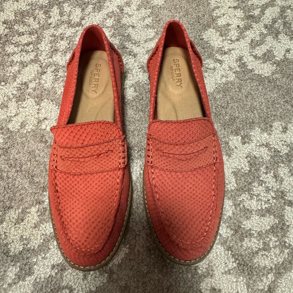 Sperry Women's Textured Red Loafers